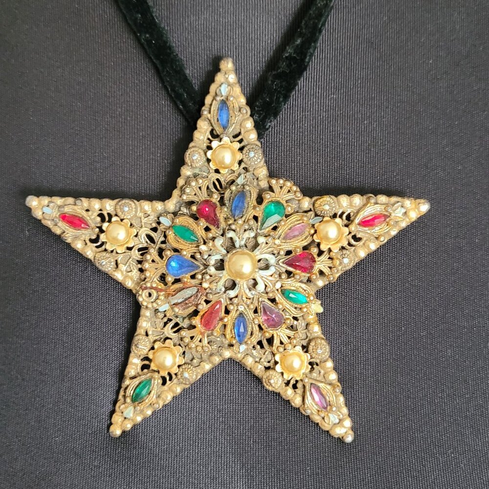 Vintage Necklace from 1940's film Alexander Korda's Theif of Bagdad Star